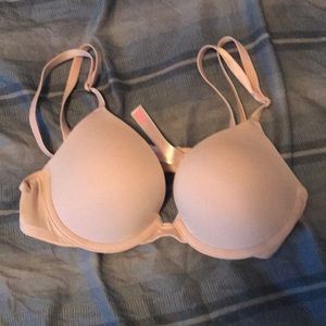 Victoria’s Secret push up bra